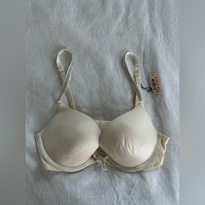Victoria’s Secret Bra With Rhinestones